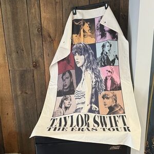 Taylor Swift Multi-Panel Portrait Tour Towel - Cream Base